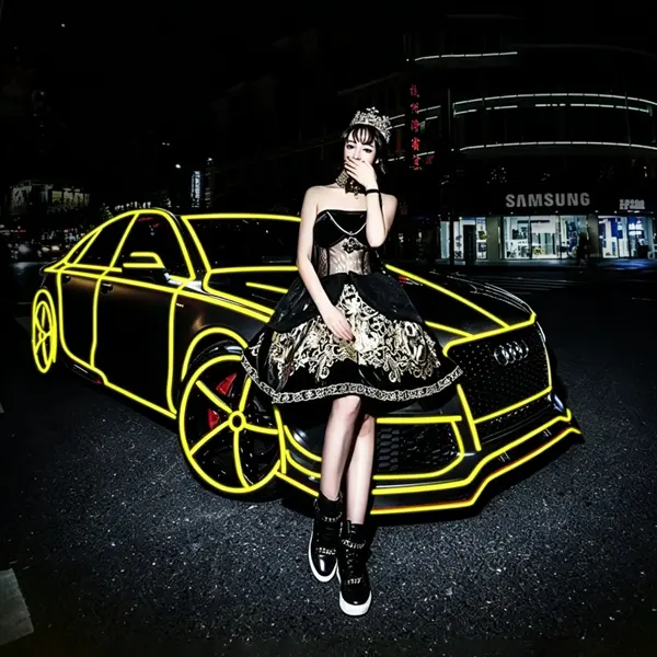 High-Grade Reflective Strips (5m x 1-2cm) - Car Body Decoration, Motorcycle Luminous Film, Wheel Accent, Truck Warning Accessory
