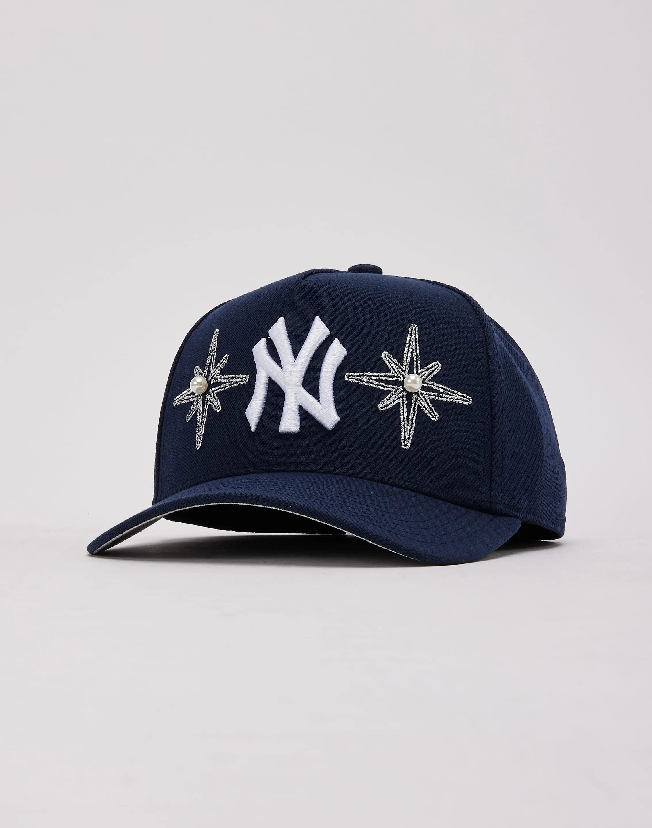 Mens Mitchell & Ness MLB New York Yankees Star Stones Pro Pinch Snapback Hat