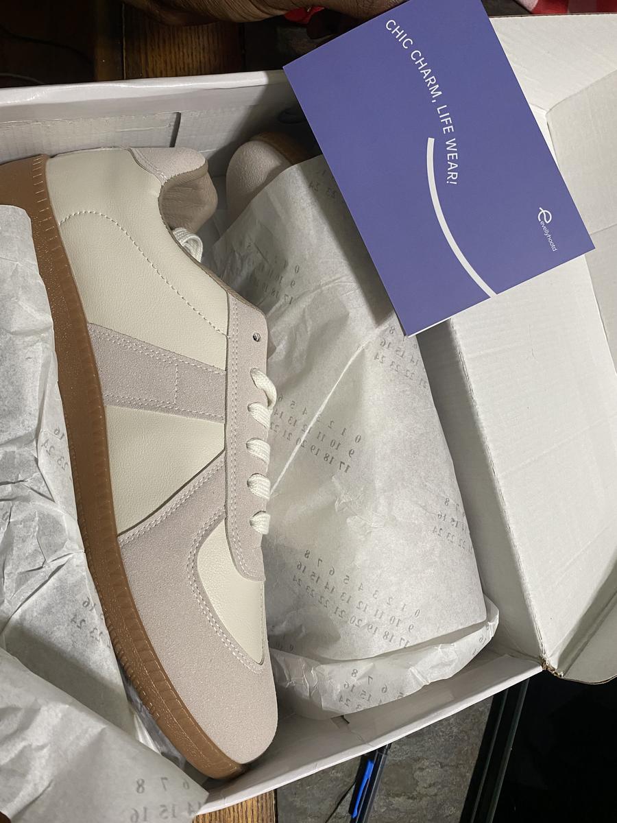 Item: Off-White, Men US 13(49)