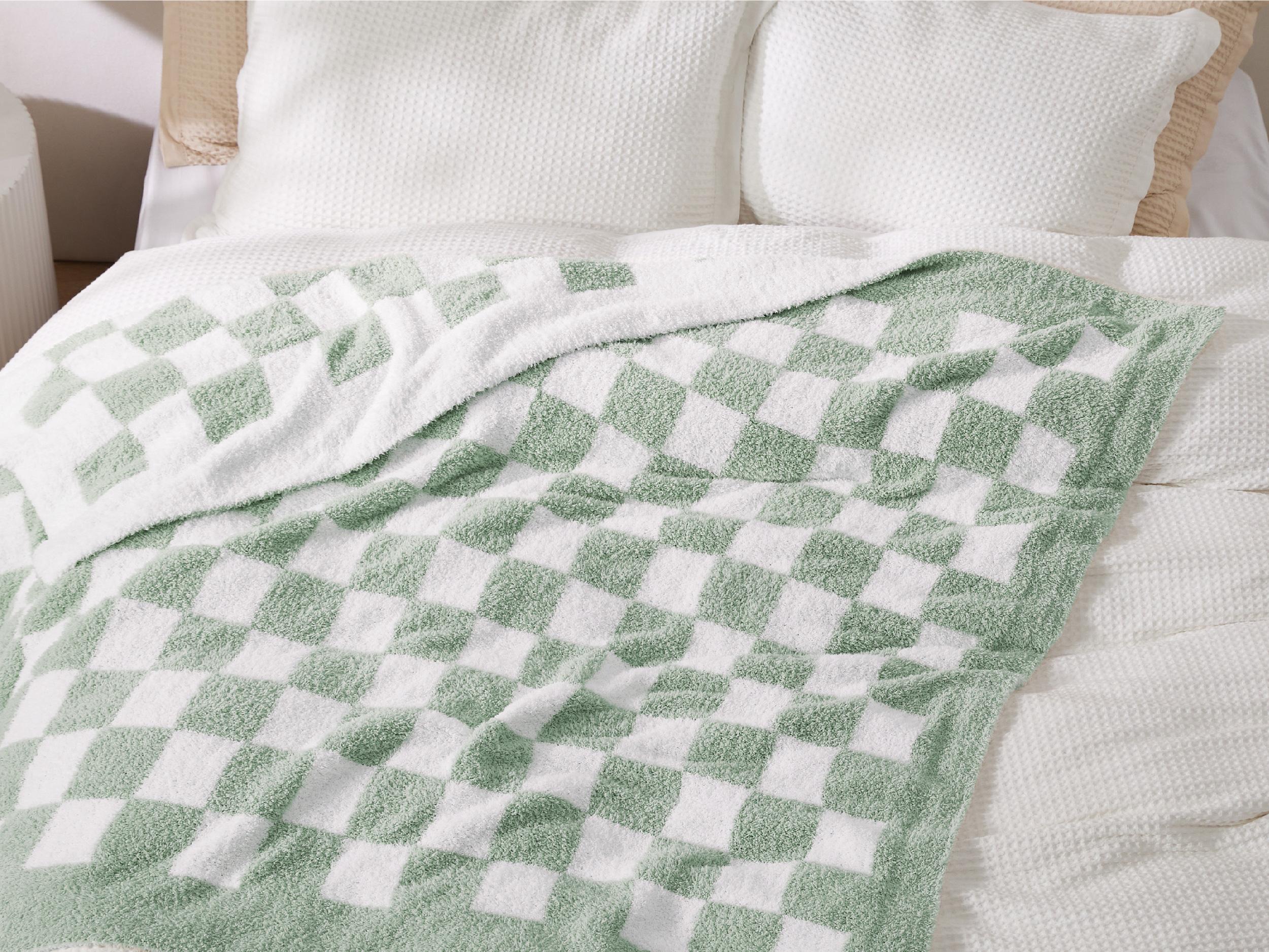 Bedsure Checkered Blanket for Couch - Super Soft, Cozy & Warm Knit Blanket, Breathable, Lightweight & Fluffy for Bed & Sofa, Checkered Camel
