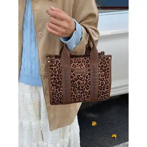 1pc  Women's handbag, lightweight crossbody bag, leopard print zipper closure, fashionable and versatile, personalized and trendy, suitable for college students, campus work, commuting, shopping, women's handbag, Casual Trendy Handbag