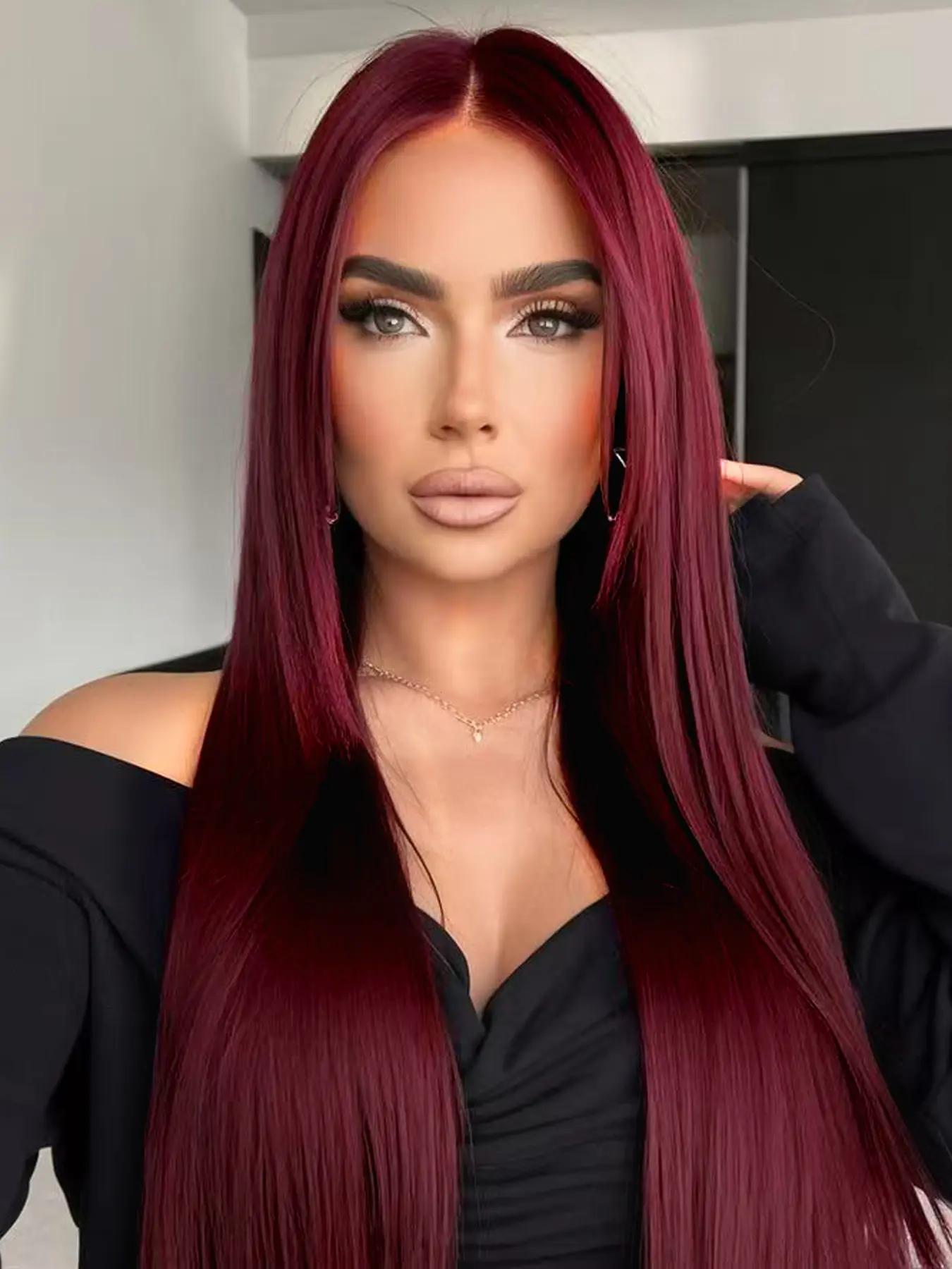 28 Inch Red Wig Long Straight Red Wigs for Women Heat Resistant Synthetic Soft Hair Wig with Fluffy Hair Top&Natural Hairline for Daily Use Party or Halloween Synthetic Material Wigs Synthetic Fiber Wig