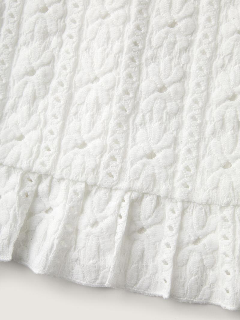 BLOOMCHIC Floral Eyelet Trim Ruffled Hem Top - Ivory Fitted Half Sleeve Blouse with Round Neck & Button Embellishment for Women Fit Sleeve Womenswear Maternity Shortsleeve