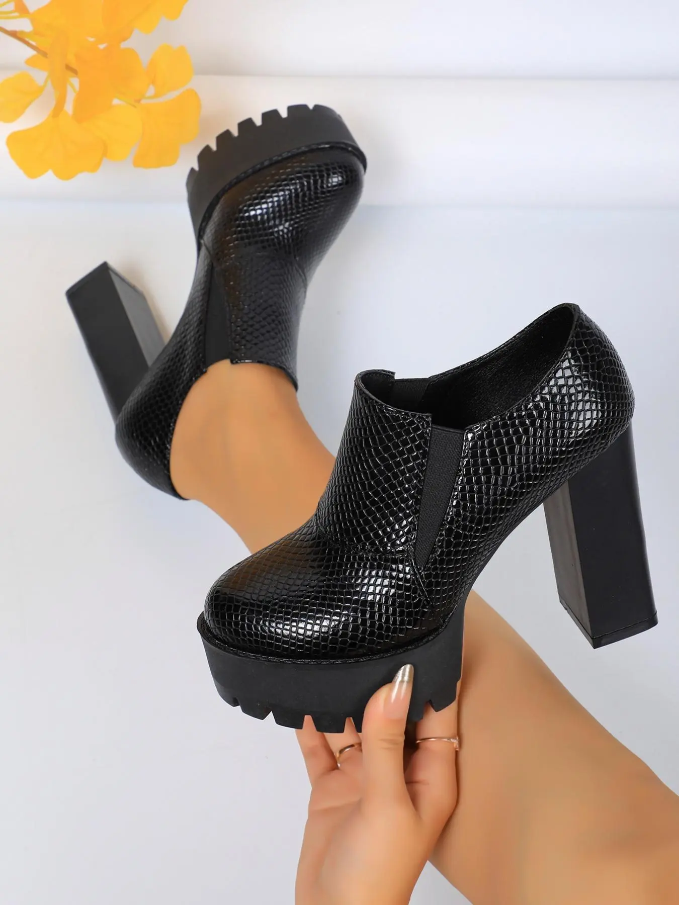 Women's Fashionable PU Solid Color Ankle Boots, Casual Comfortable Platform Heel Boots for Daily Wear, Female All-match Trend Shoes for Valentine's Day, High Heeled Booties, Platform Chunky Boots, Thick Heeled Boots, Trendy Boots