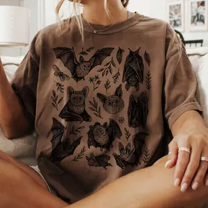 Vintage Bat Gothic Cottagecore Graphic Tee, Bats 90s T Shirt, Halloween Bats, Dark Aesthetic Spooky Animal Shirt