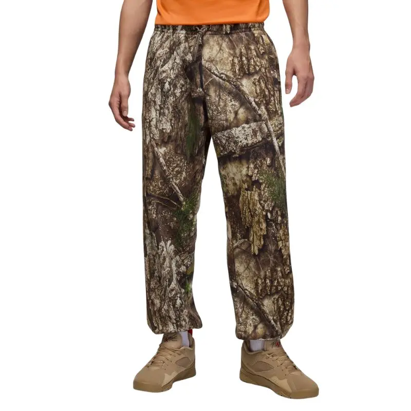Air Jordan Men's Casual Fashion Bottoms - Loose-Fitting Brooklyn Realtree Sweatpants, Smooth Outer Fleece, Plush Cotton-Blend Interior, Pocket Bags, Machine Washable