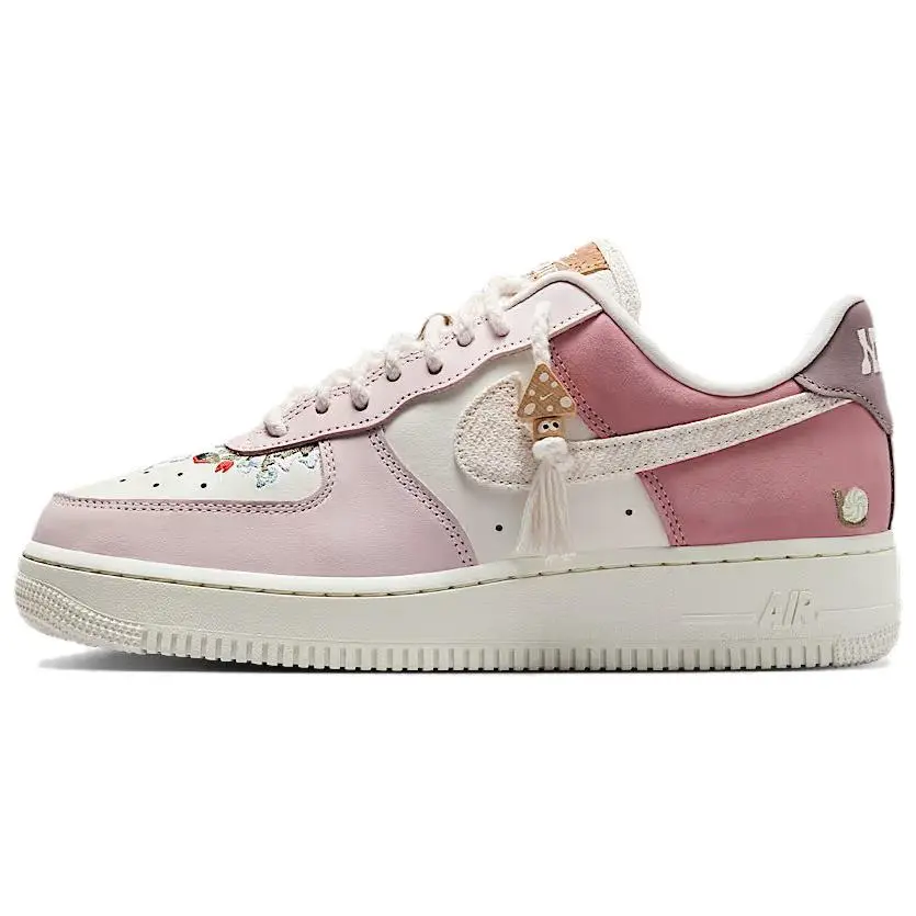 Women's Air Force 1 '07 LX 'Mushroom' Athletic Sports Shoes, Performance Footwear