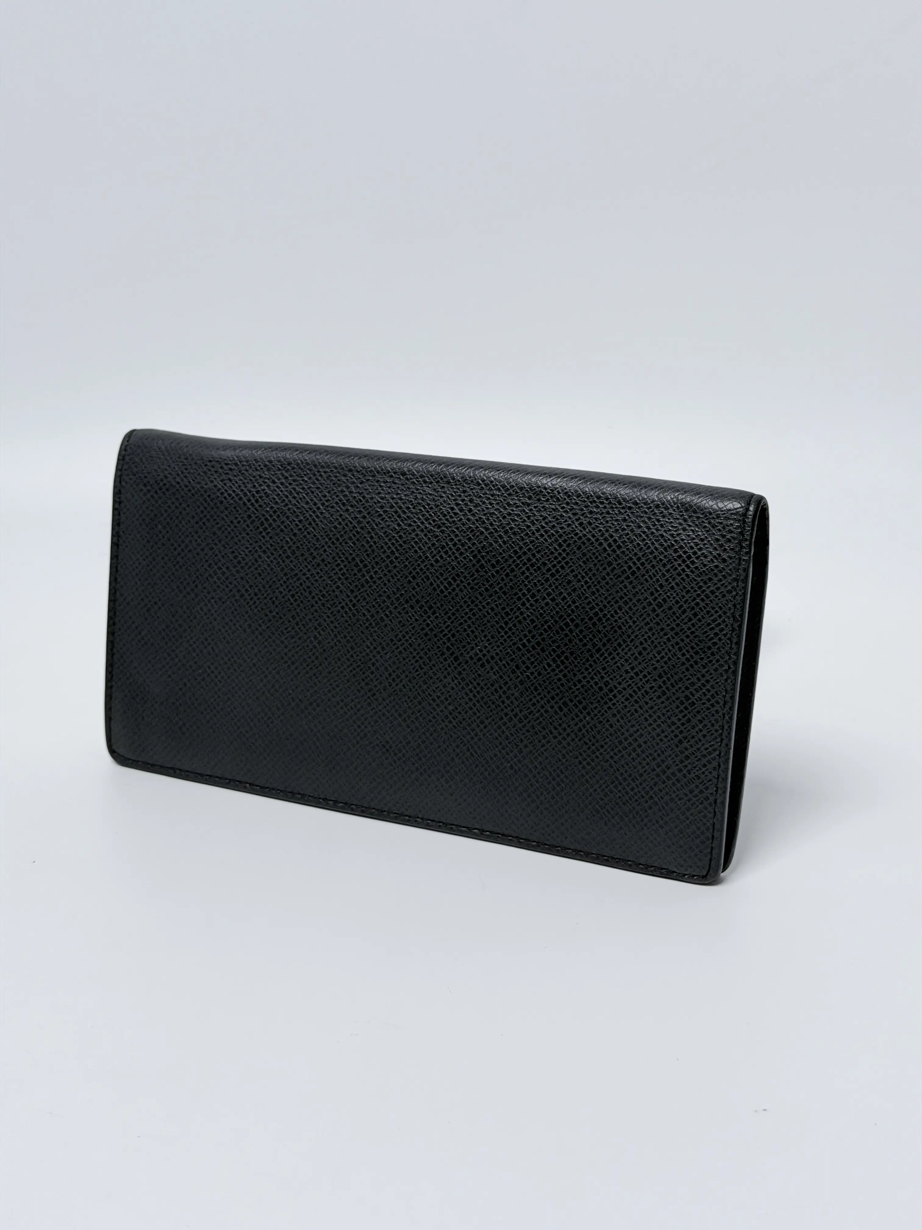 Pre-owned Louis Vuitton Black Long Bifold Wallet Taiga Portefeuille Brazza Ardoise JE39LV