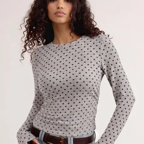 AUTOMET Women's Polka Dot Print Long Sleeve Slim Fit Blouse - High Stretch, Buttery-Soft, Y2K Street Look, Gym to Club Staple, Pairs with Cargo Pants or Jeans, Basic Long Sleeve Shirt, Blouses