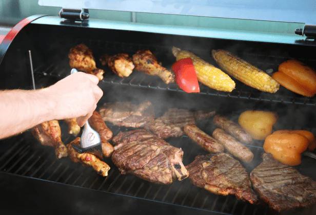 Z GRILLS 7002C2E-Wifi Wood Pellet Grill Smoker with PID 3.0 Controller, 697 Cooking Area, Meat Probes, Rain Cover for Outdoor BBQ