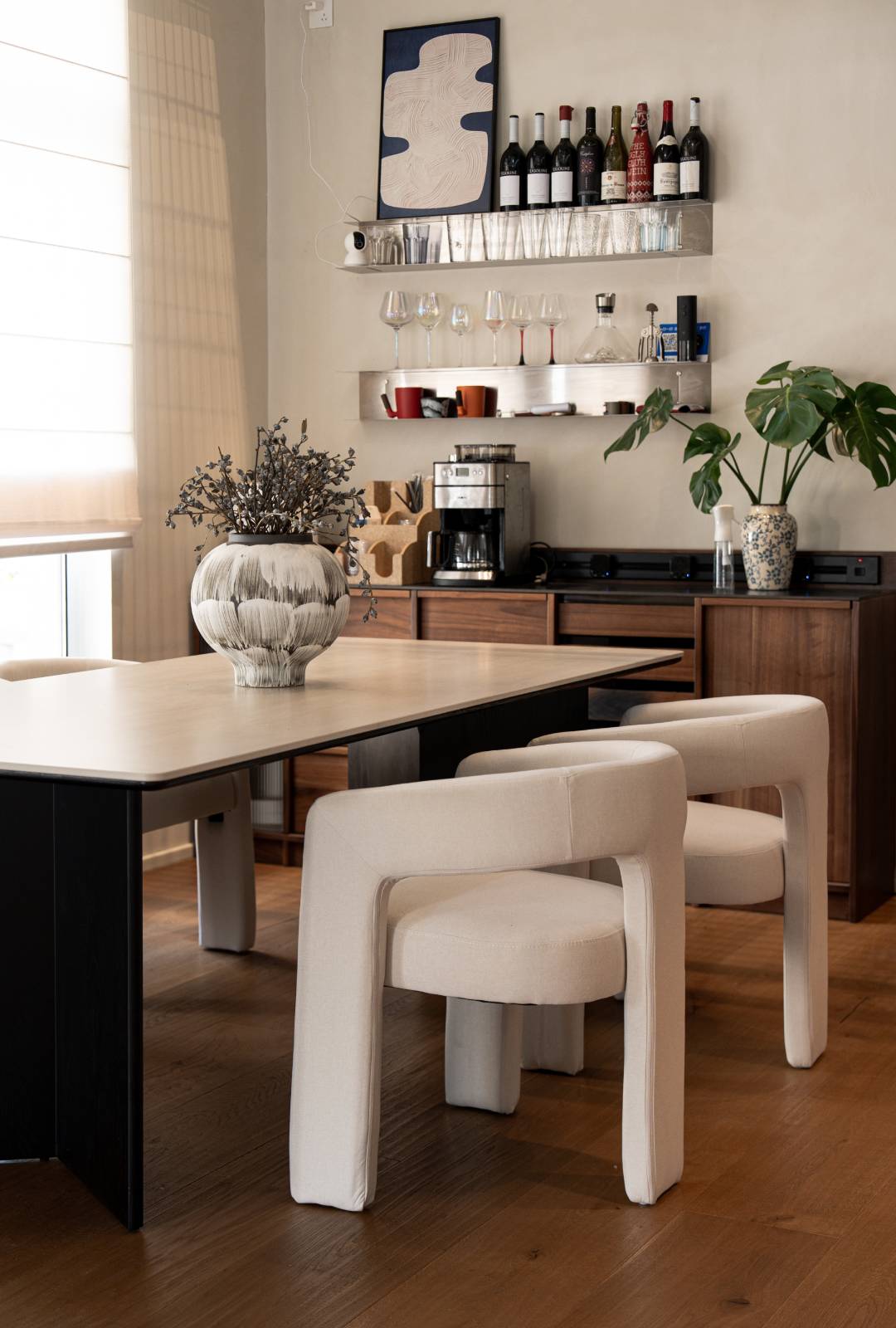 DAYALANE Dove Dining Chair Velvet Boucle Fully Assembled Modern Barrel Upholstered Accent Kitchen Chair Open Back Side Armchair Comfy Makeup Vanity Chairs for Living Room Home Office Reception