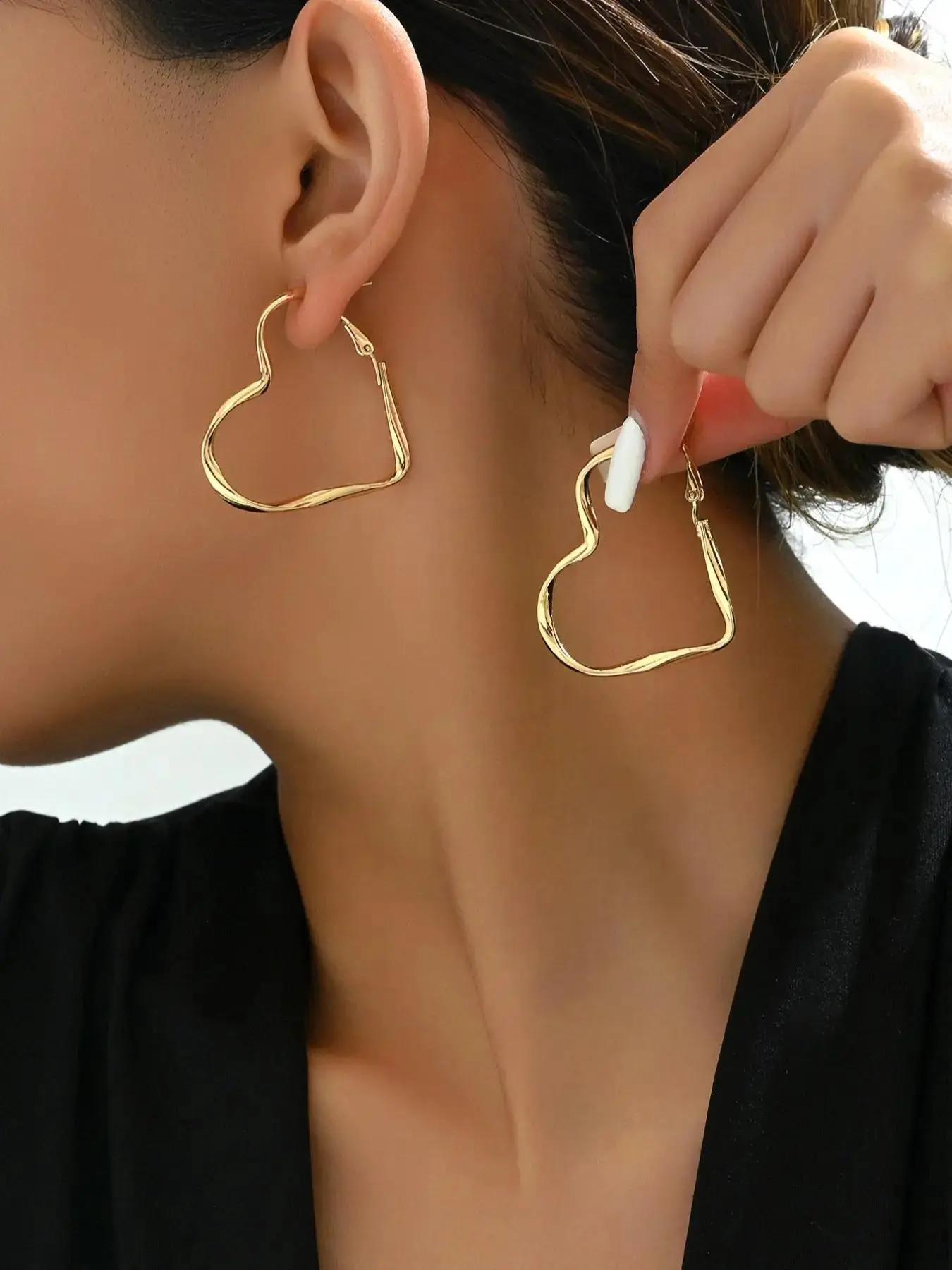 Fashionable Heart Shaped Hollow Out Design Hoop Earrings, Fashion Jewelry for Party, Daily Clothing Decor, Trendy All-match & Exquisite Jewelry for Birthday Gift, Fashionable Jewelry Accessories, Ear Hoops
