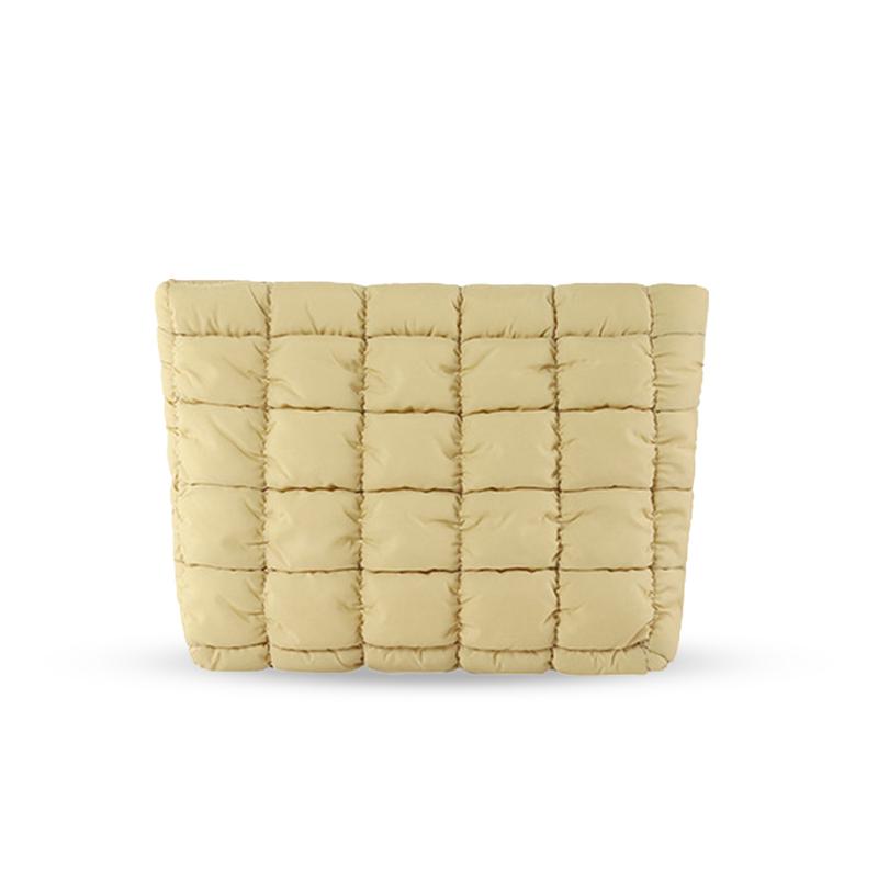 Solid color quilted design clutch bag, large capacity zipper travel storage bag, women's portable travel storage bag, back to school season, suitable for daily commuting and travel, school portable bag