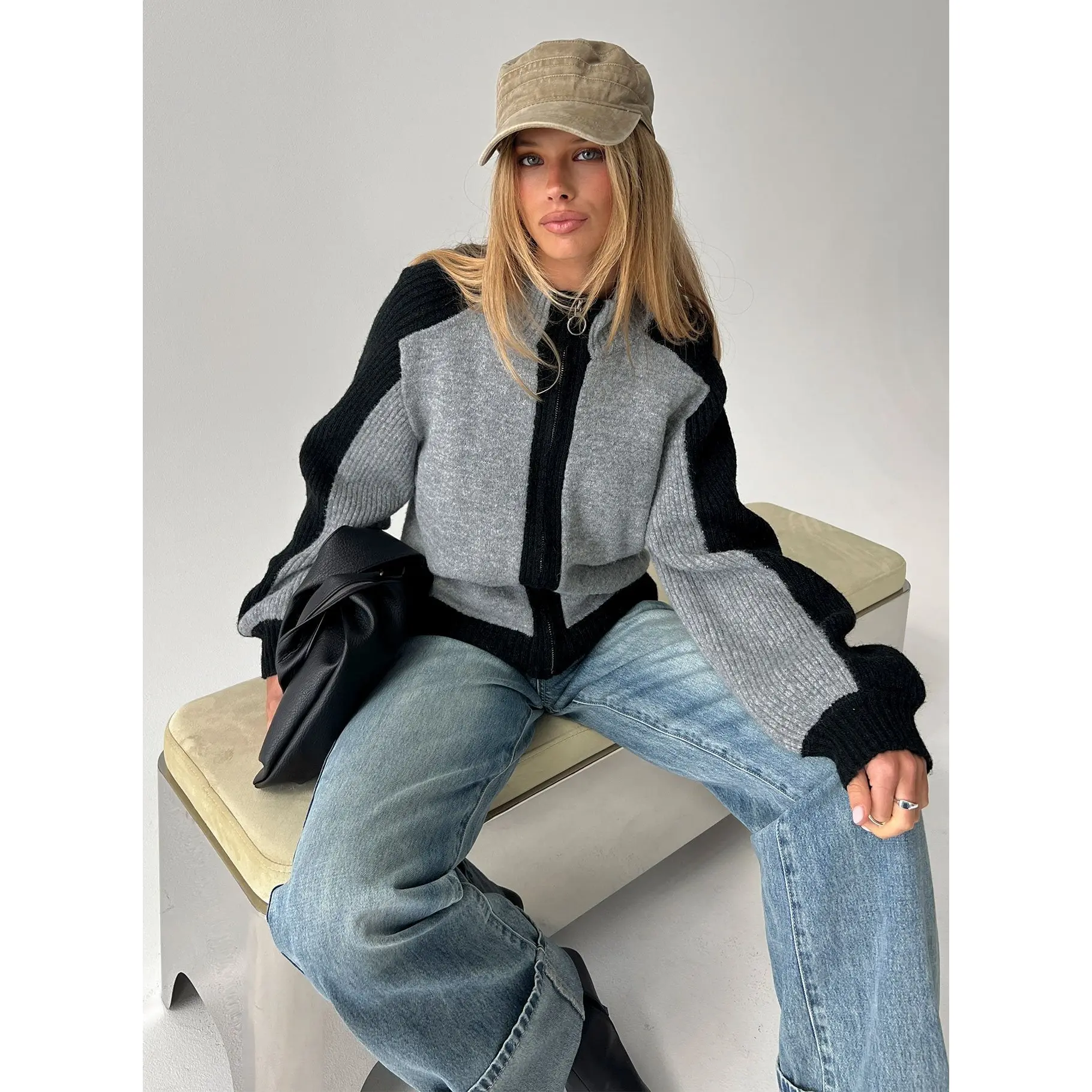 Asrar Jumper Grey / Black