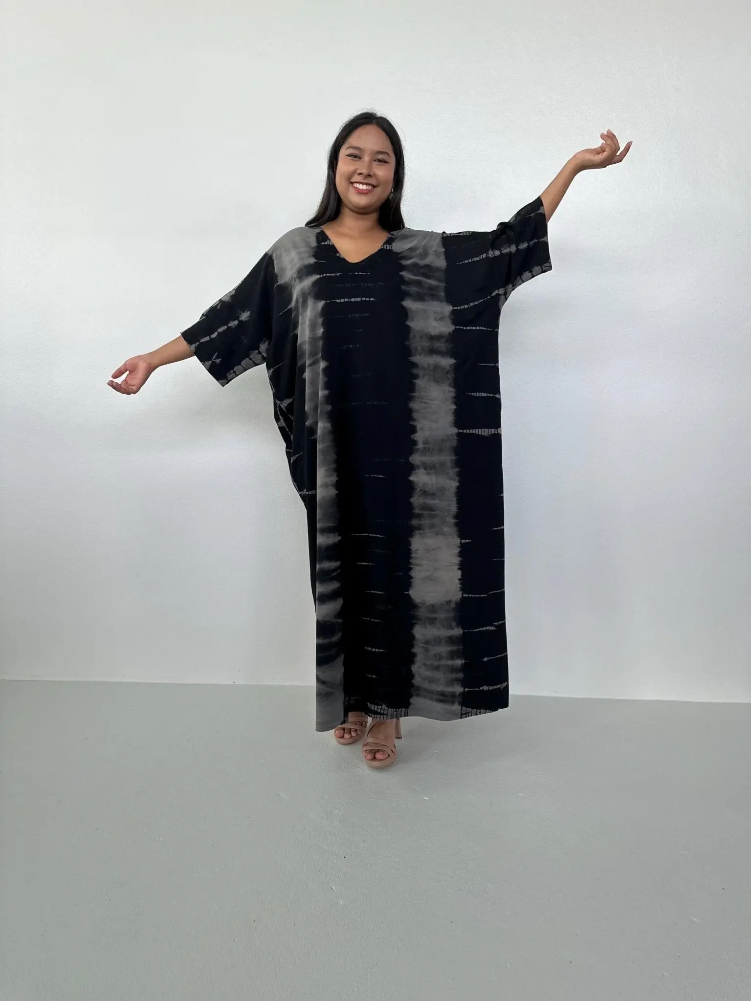 Olivia Cotton Kaftan in Black and Gray Tie Dye