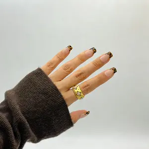 Zariah’s Press On Nails – Leopard Print Manicure| Leopard Print Short Squoval Fake Nails | Nail Kit with Jelly Glue, Mini File, Manicure Stick, and 24 Fake Nails - 12 Sizes | Neutral with edge | For Everyday Use | Convenient Application Convenience