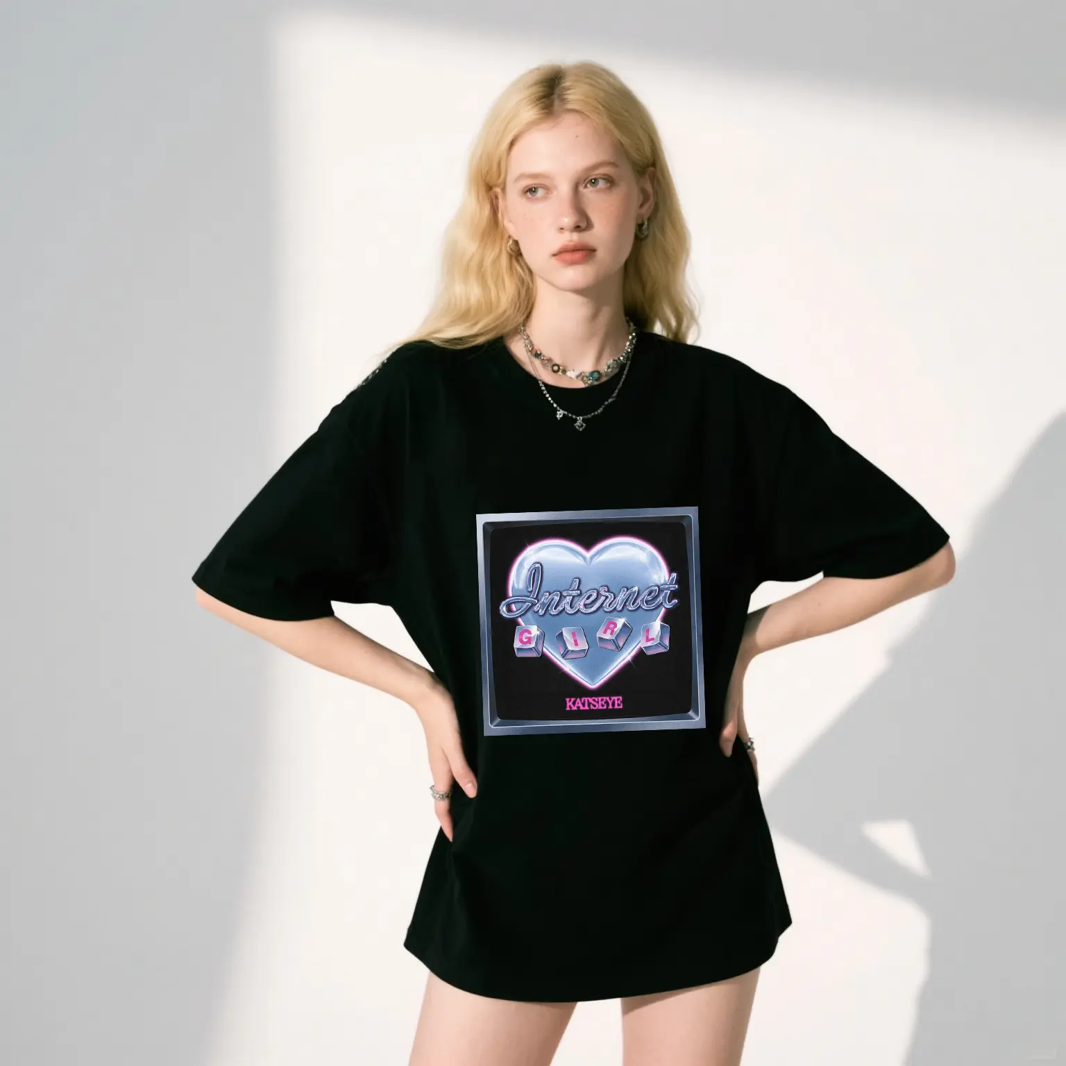 Katseye Internet Girl T-shirt, Eyekon Kpop Fan Merch shirt, Unisex Tshirt, Y2K 90s Vintage Graphic Shirt, Gift for Her, Him, Womenswear Top, Retro Korean Idol Tee, Aesthetic Streetwear Outfit, Trendy Music Fan Gift Casual Round Neck Cotton Soft