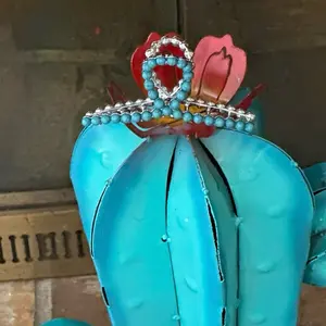 Turquoise metal claw clip