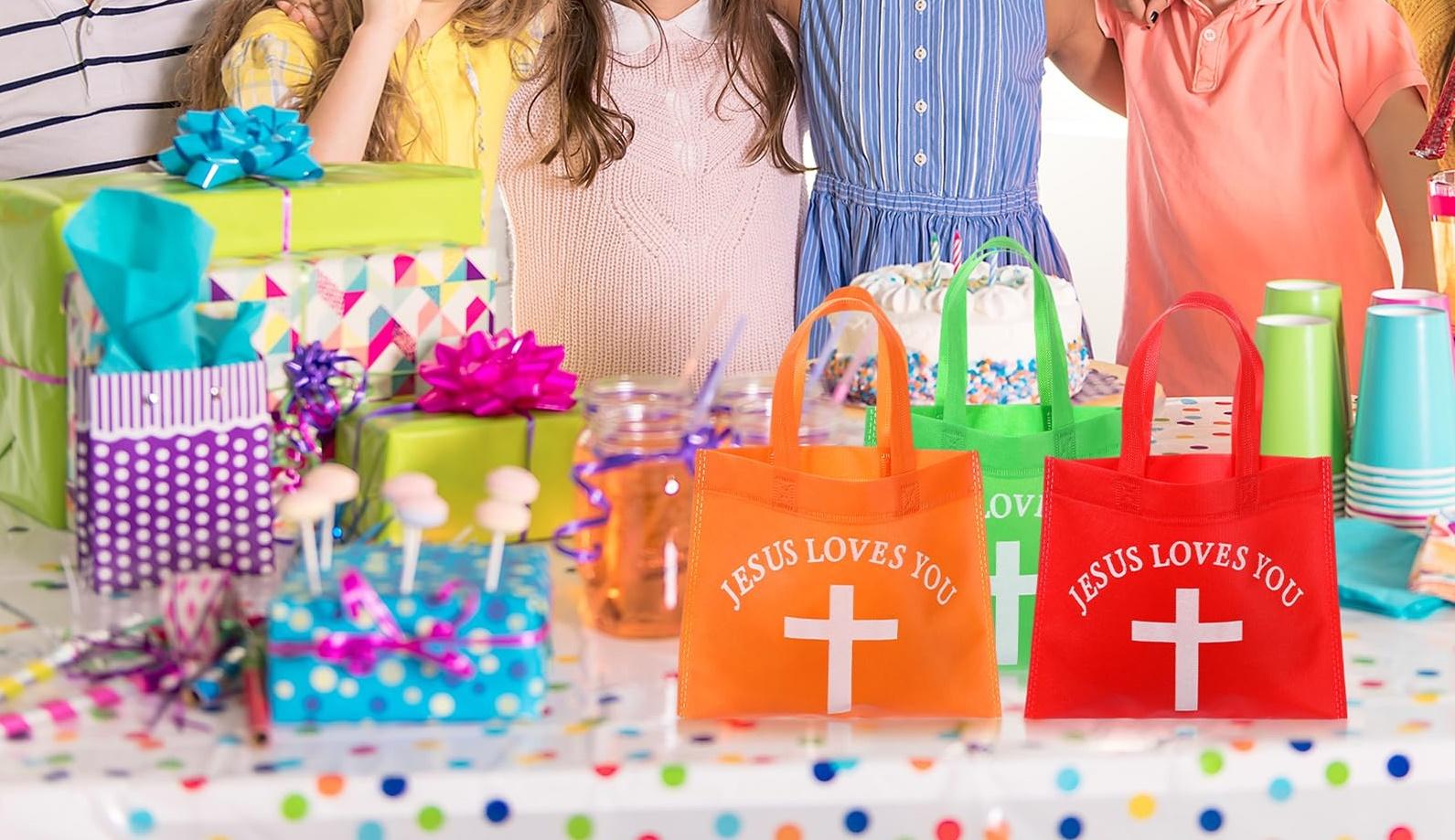 Graduation Goodie Bags Pencil Gift Bags Non Woven Crayon Handbags Crayon Bags Party Favors Bag for Student Teacher Christian,Birthday Thanksgiving Back to School Welcome First Day of School Graduation Gift,Classroom Gift Exchange