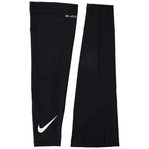 Nike T-Shirt Unisex Authentic Tee Athletic Sportswear Everyday Essential Gym Training New Original L XL Free Shipping | Gym | Workout | Training | Running | Fitness | Sports | Exercise | Casual | Lounge | Travel | Everyday | Comfortable | Soft | Premium