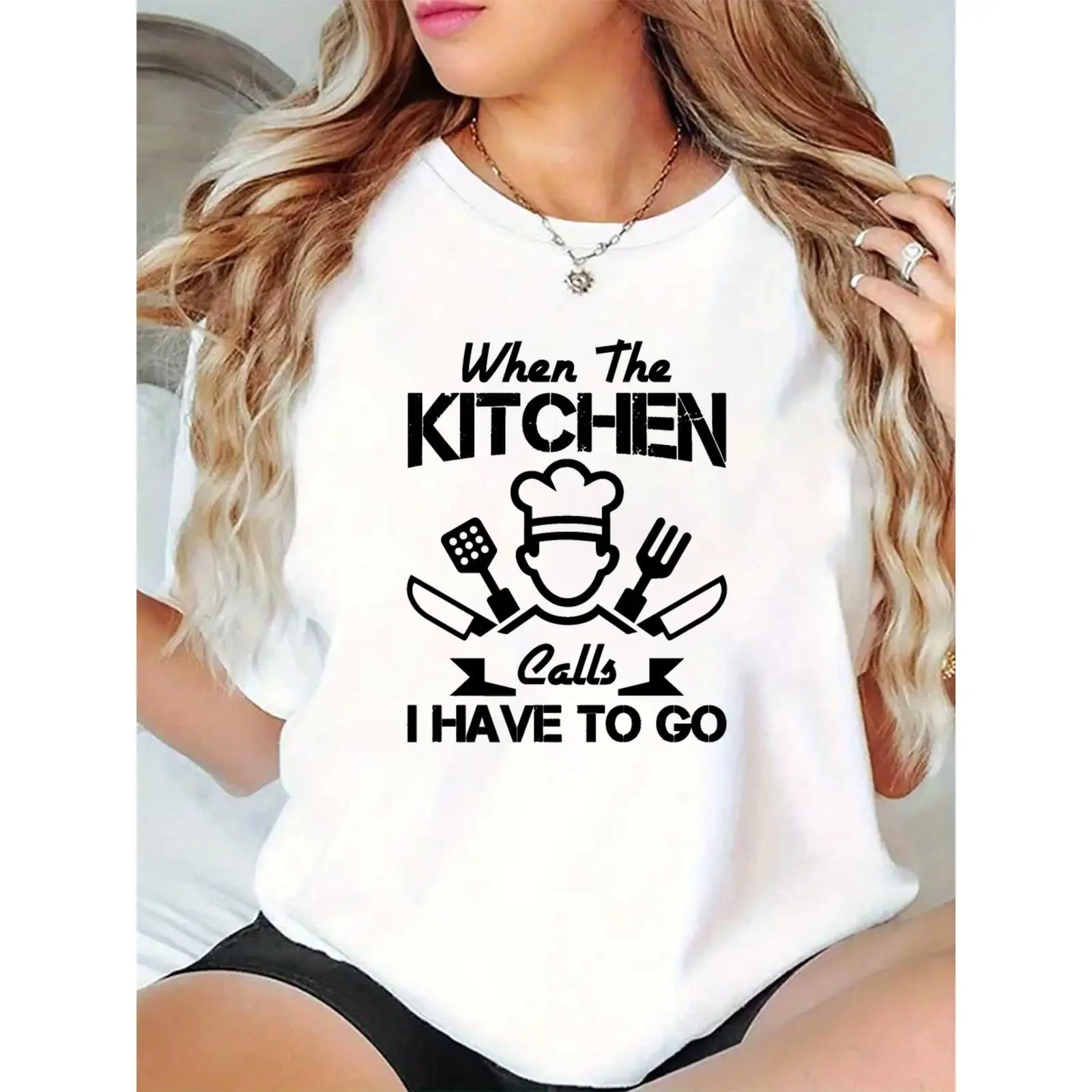 Women's Chef & Kitchen Utensils Graphic T - Shirt, "When The Kitchen Calls I Have To Go" Slogan, Casual Tee for Cooking Enthusiasts, Home Cooks, Chefs & Food Lovers, Daily Wear & Kitchen Outfit