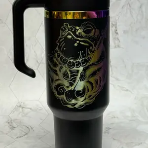 40oz Samurai Frog Tumbler – Artwork by @AlexSmithBodyArt