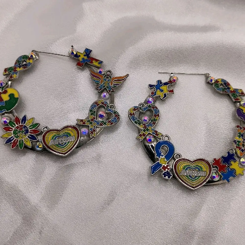 Junk Earrings - Fashionable Earrings for All Seasons