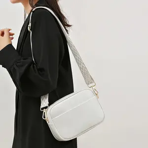 Women's Elegant Leather Tote Bag - Structured Handbag for Work, Travel