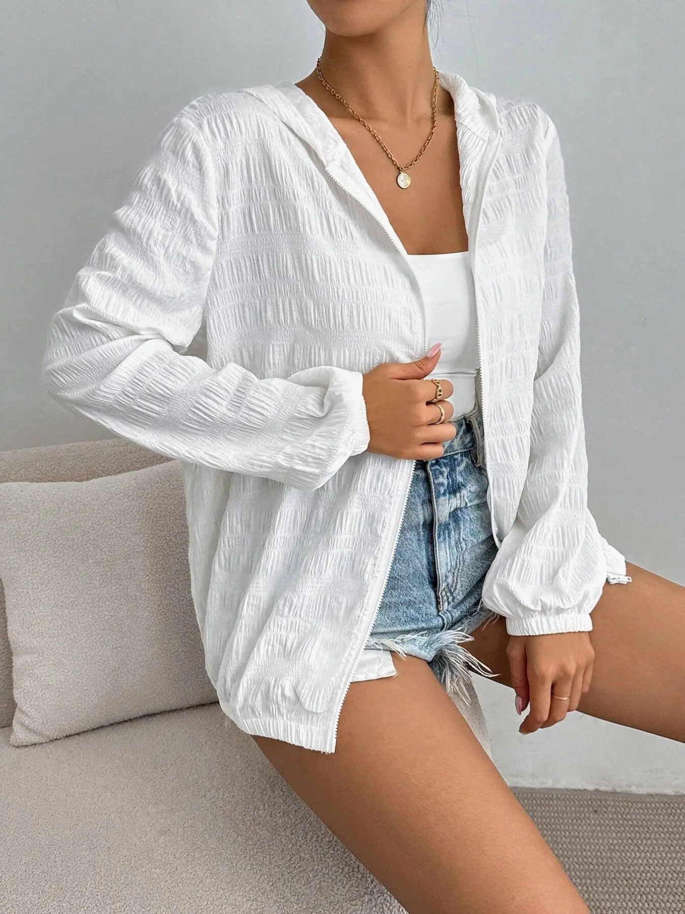Women's Casual Sun Protection Long-Sleeve Jacket, Lightweight Breathable Quick-Dry Fabric, Hooded Design, All-Seasons Outdoor Sports Essential