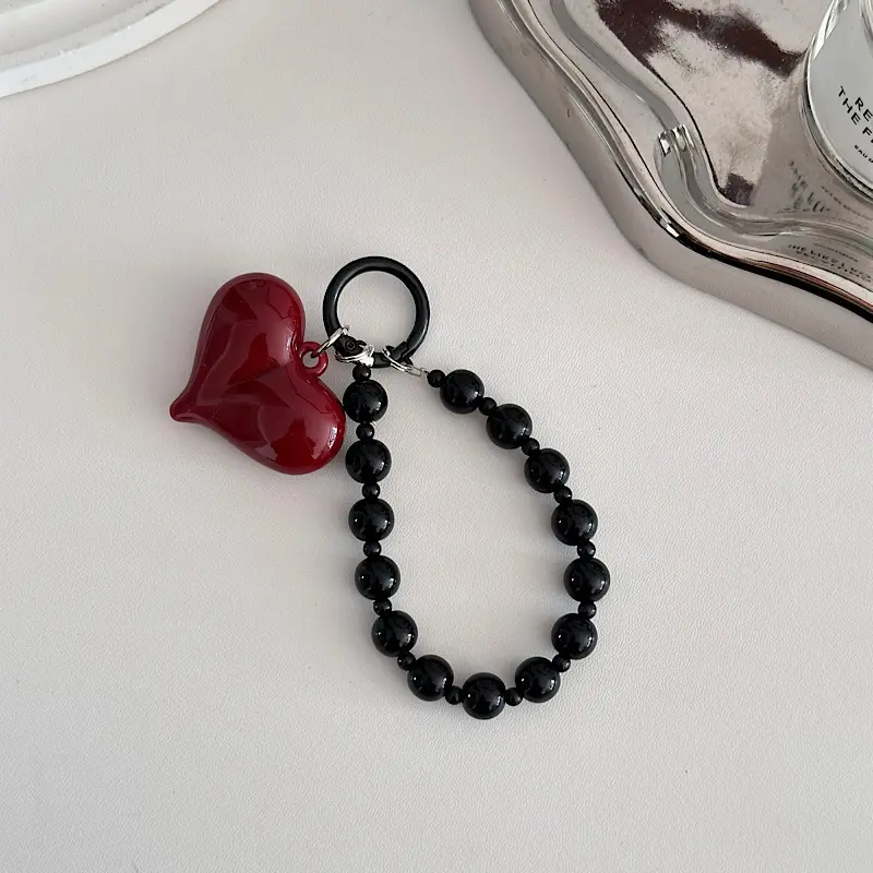 1 Red Heart Black Bead Phone Lanyard, Exquisite Creative Keychain Bag Chain Accessory, Suitable for Phone Cases, Wallets, and Keys - Fashionable All-Season Gift Idea for Christmas, Halloween, Christmas Eve, Keychain Decoration, Wallet Charm, Heart Birthda