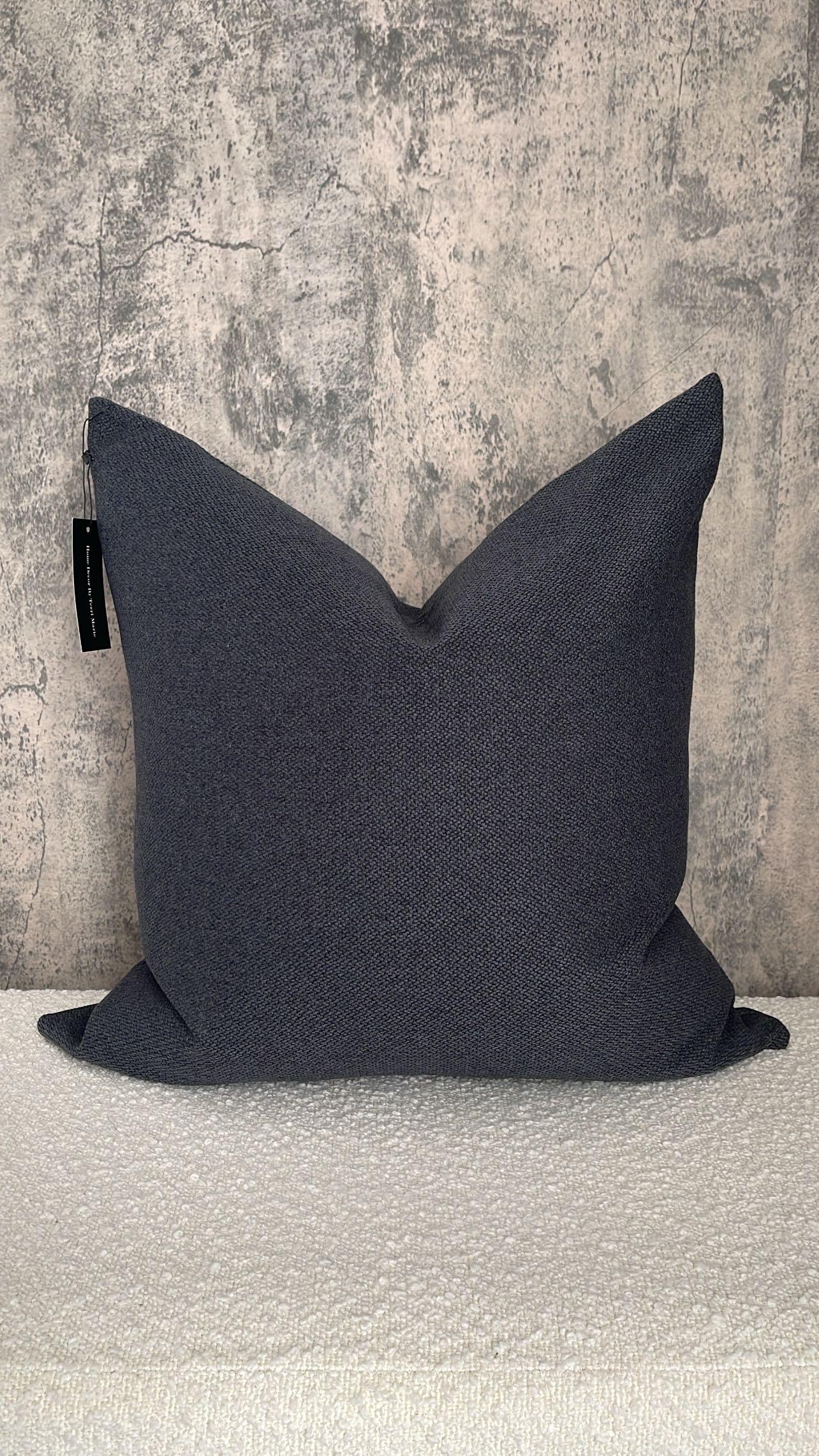 Black Modern Woven Luxx