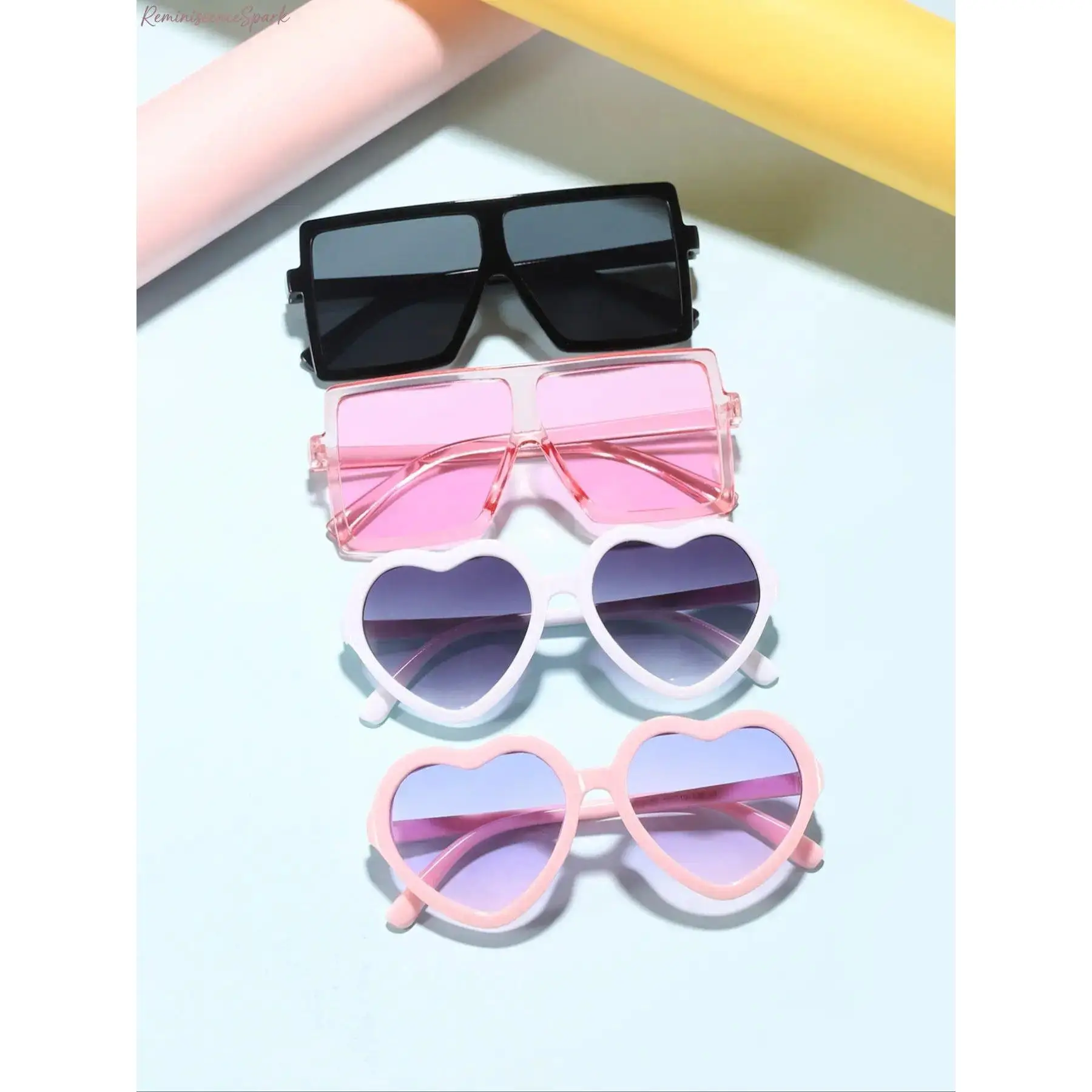Cute Heart Shaped Kids Glasses, Lightweight Sturdy Frame Eyewear, Fashion Lovely Design, Ideal Daily Wear Accessories for Children 4-8 Years Old, Perfect for Daily Going Out, Party Gathering and Cute Outfit Matching, Glasses Kid, Little Kid Glasses