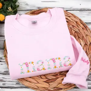 Custom Floral Mama Embroidered Sweatshirt, Personalized Grandma Gigi Nana Crewneck, Kids Name Sleeve, Gift for Mom