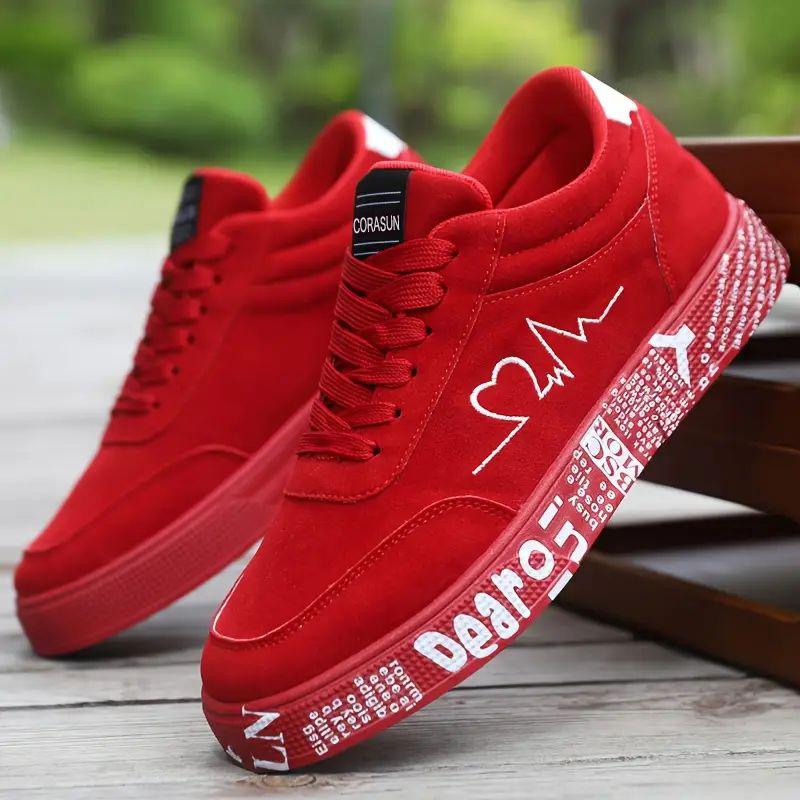 Men's fashionable skateboard shoes, versatile and trendy casual sports shoes for all seasons, red heart embroidery thread, suitable for giving him a birthday gift