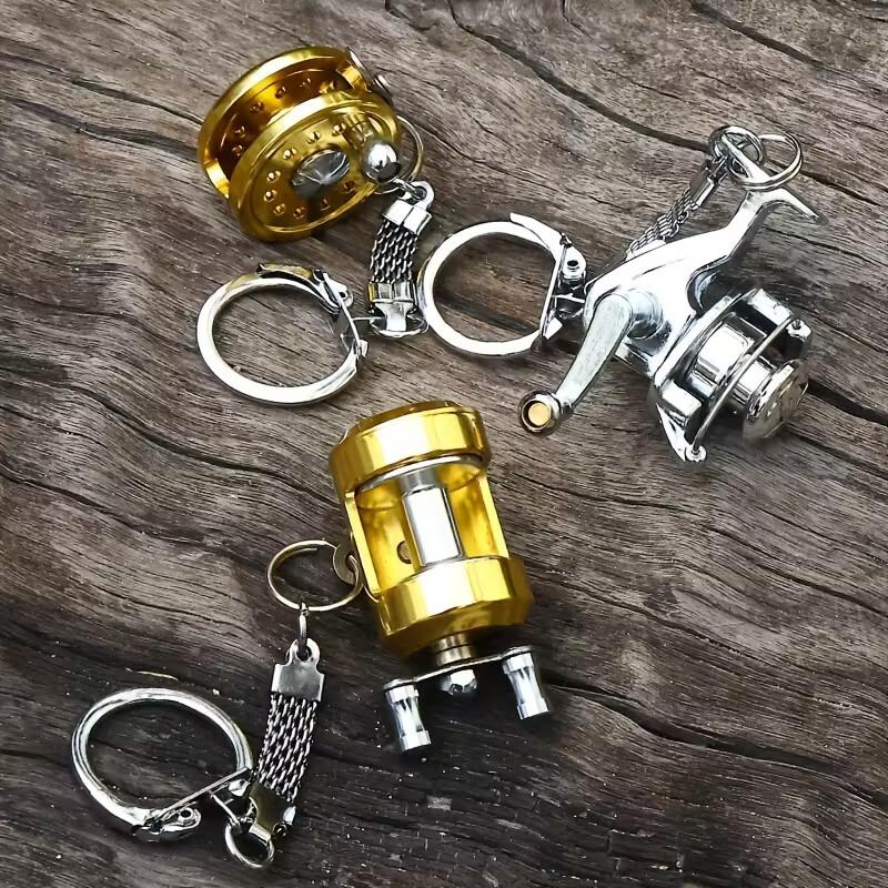 Metal Fishing Reel Keychain Mini Decorative Pendant with Movable Key for Fishermen's Accessories Gold & Silver Options