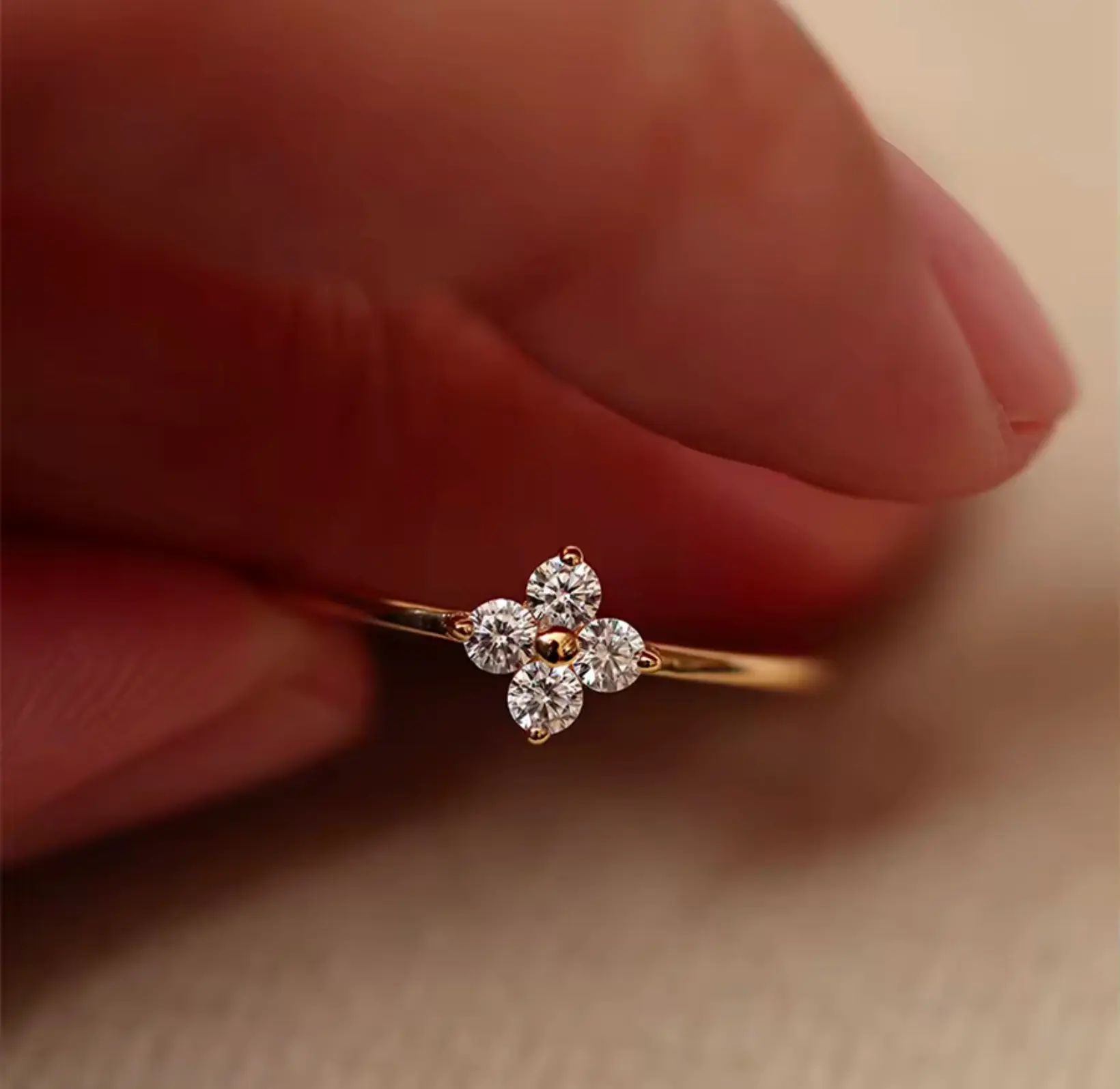 Clover Cluster Ring