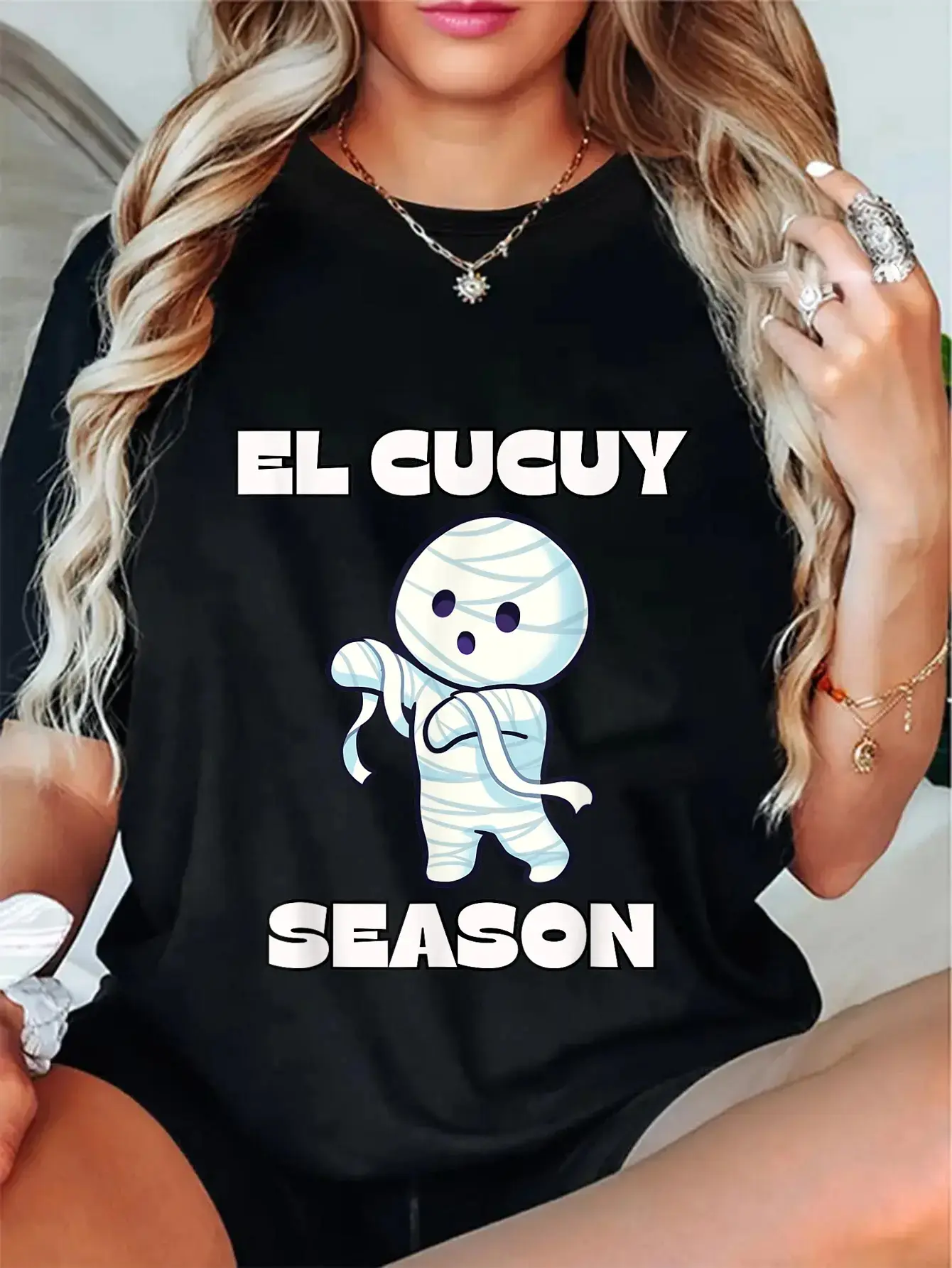 Women's Short-Sleeve Crew Neck Soft Comfy Printed Vintage Streetwear Tee, Casual Sports Top for Spanish Halloween El Cucuy, Mexican Mummy Themes