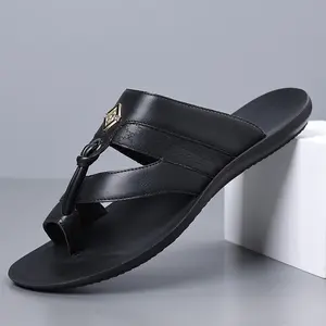 Women’s summer split-toe outdoor soft-soled non-slip odor-resistant waterproof durable quick-dry comfortable beach slippers, casual fashionable trendy style