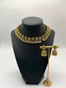 Royal Kundan Antique Gold Set