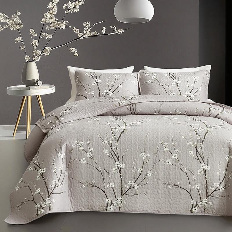3 Spring and summer flower quilt sets (1 quilt +2 pillowcases, Without Pillow Core), light beige soft, breathable and warm bedding, suitable for all seasons, bedroom bedding, air-conditioned cotton quilt, lightweight and comfortable, home decoration gift