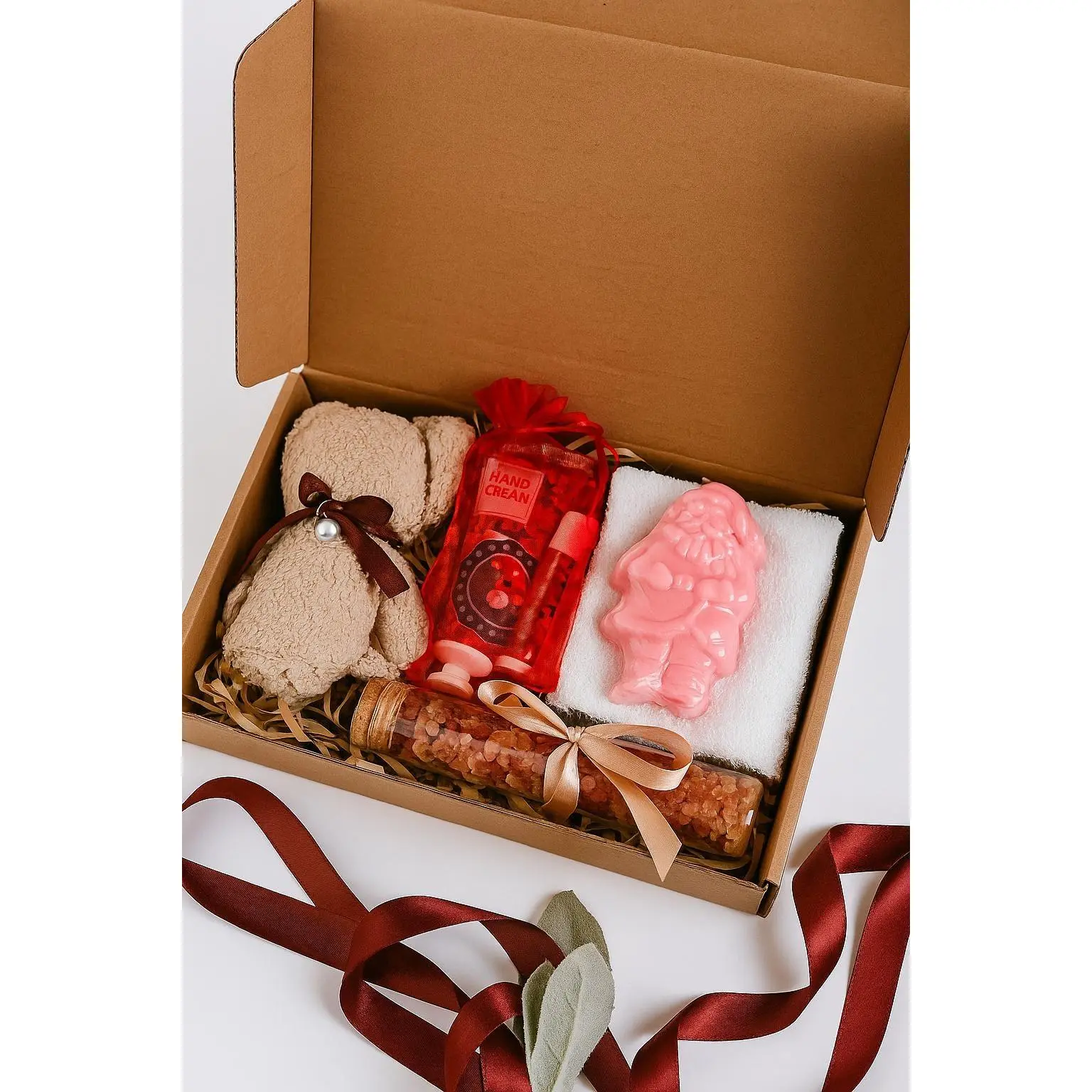 Holiday Gift Box, Christmas Gift Baskets, Christmas Gift Box, Hygge Gift Box, Appreciation Gift, Long Distance Gift, Christmas Gift Ideas