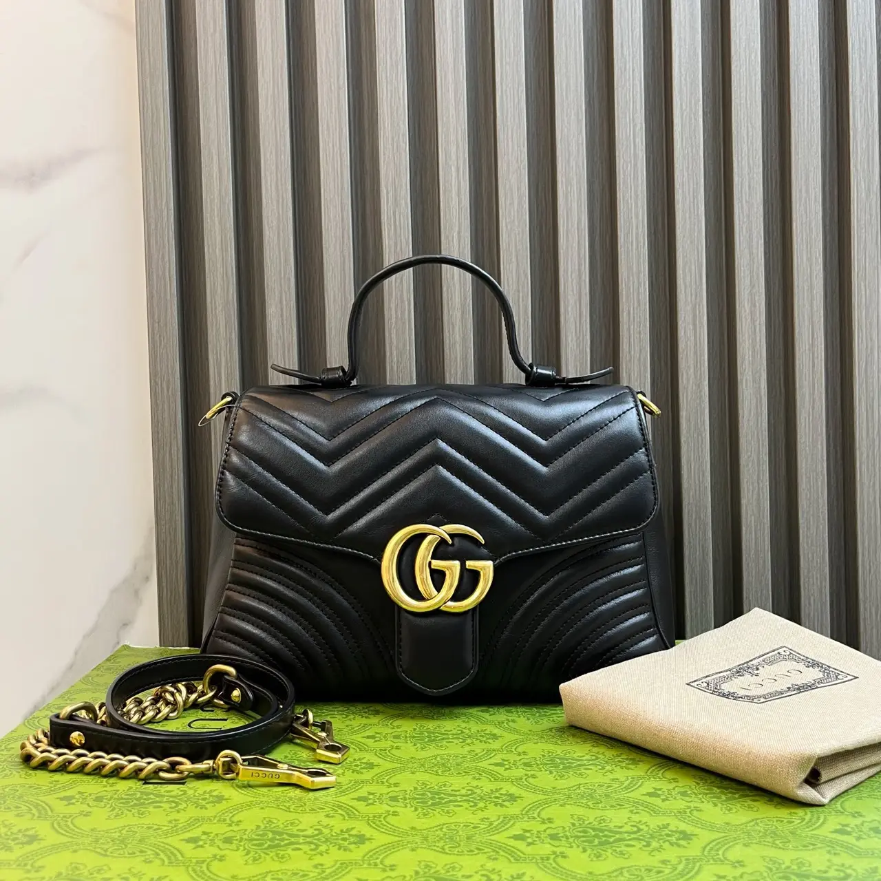 Pre-owned GUCCI Leather Shoulder Bags 7.8'' R13969 Shoulder Bag C6843729487 0310 T1 Chloe