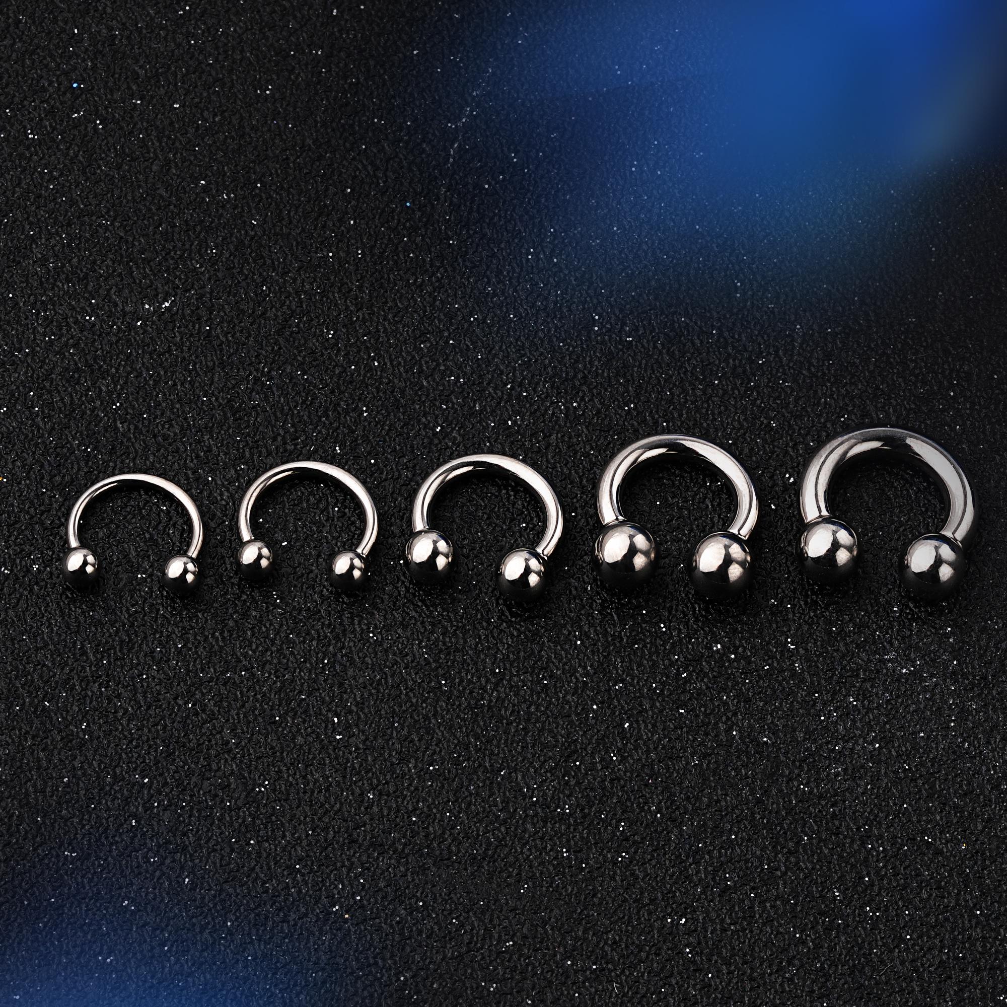 Oufer 2Pcs 18G/16G/14G/12G/10G Titanium Spike/Ball Internally Threaded Horseshoe Septum Pierced Ring Septum Clicer Ring Septum Jewelry Nostril Nose Piercing Body Jewelry