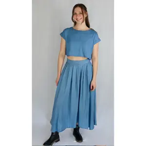 CHAMBRAY BOXY CROP