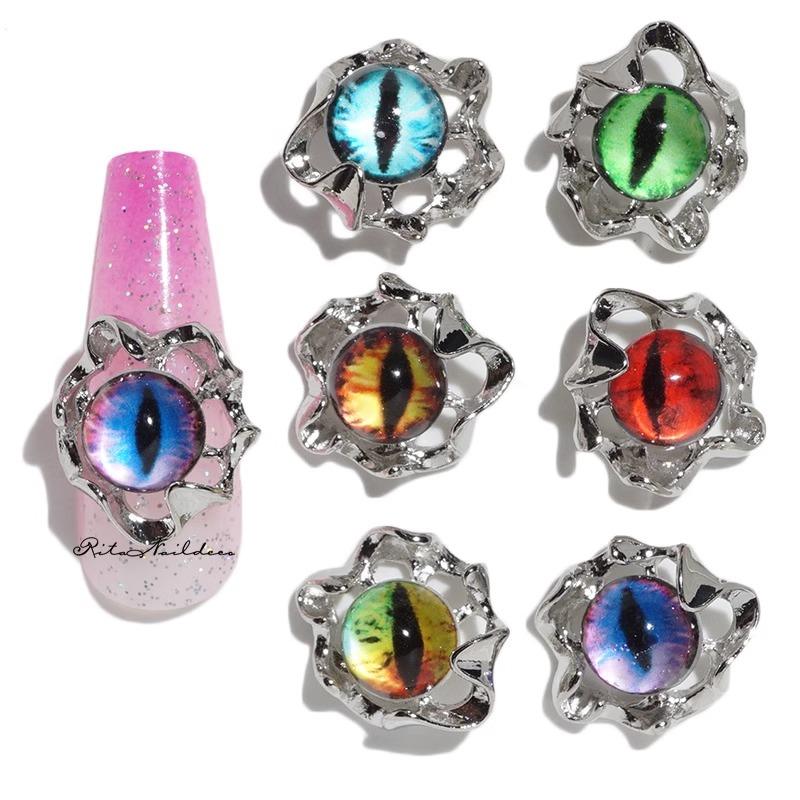 8 Piece Nail Art Kit Delicate Nail Decorations for Short Long Nails Easy to Use Dazzling Designs