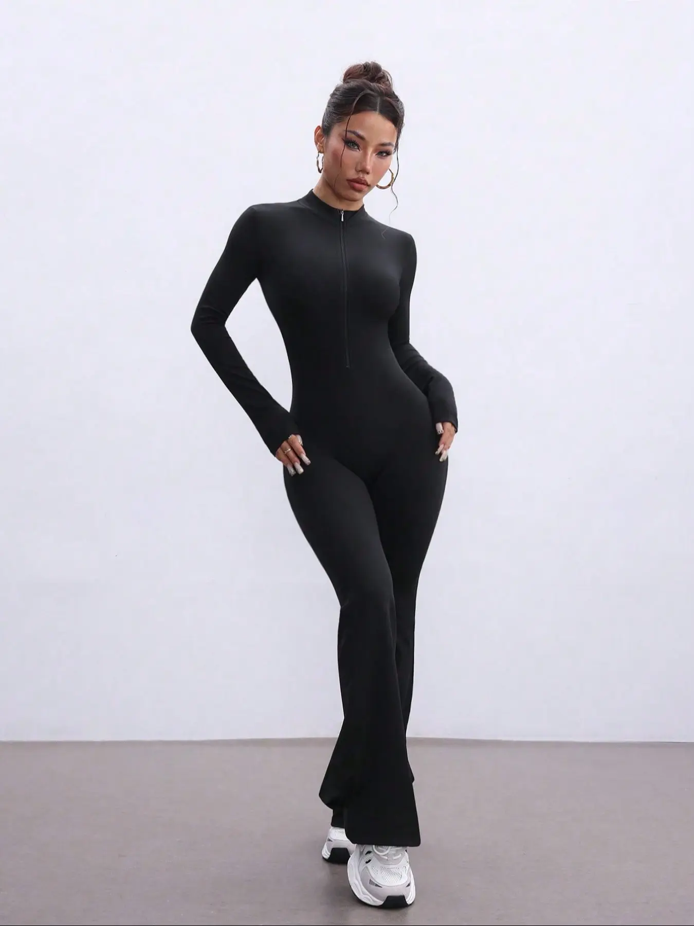 Women's Winter Casual Basic Tight-Fit Jumpsuit Bodysuit, Fitted Plain Zipper Long Sleeve Romper, Below Ankle Flare Pants, Flare Leg Jumpsuit, Moderate Knit Fabric, Perfect for Cold Weather, Casual Jumpsuits