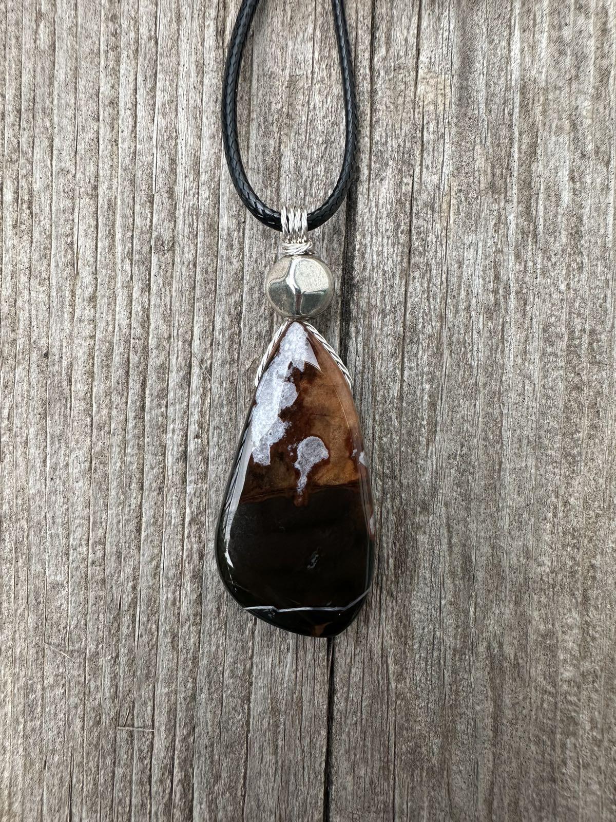 Sardonyx Necklace for Willpower Vigor and Stability.