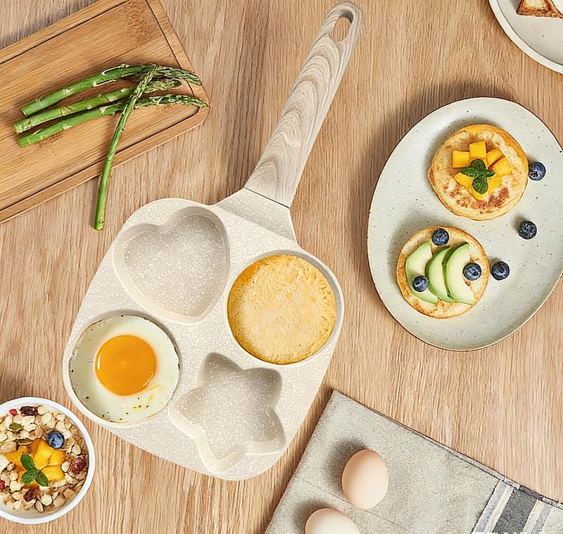 Nonstick 4-Cup Egg Frying Pan,Oil-Free Egg Pan,with Wooden Handle,Easy-Clean,for Pancakes,Burgers,Breakfast,Quick Cooking at Home,for Family Breakfasts