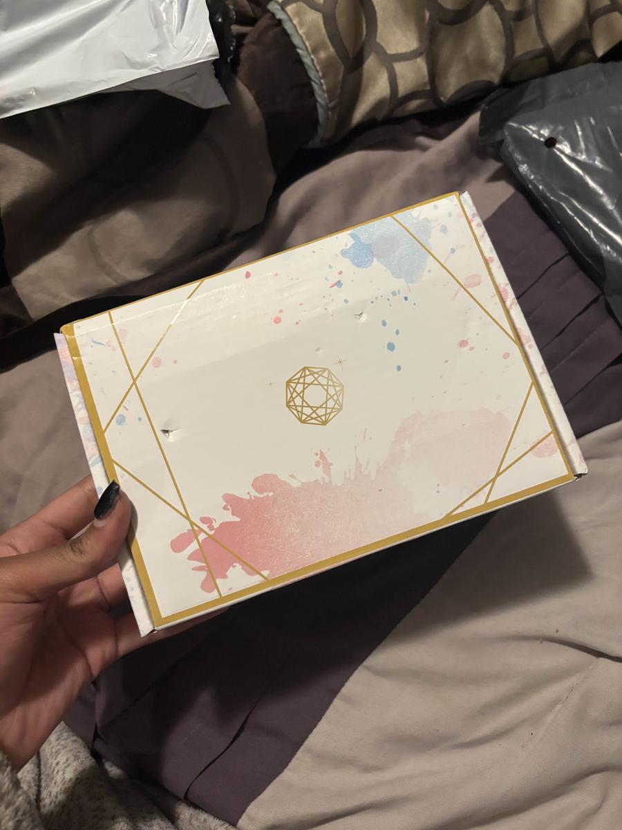 Item: 13x4 HD Lace-Deep Wave, 28inch