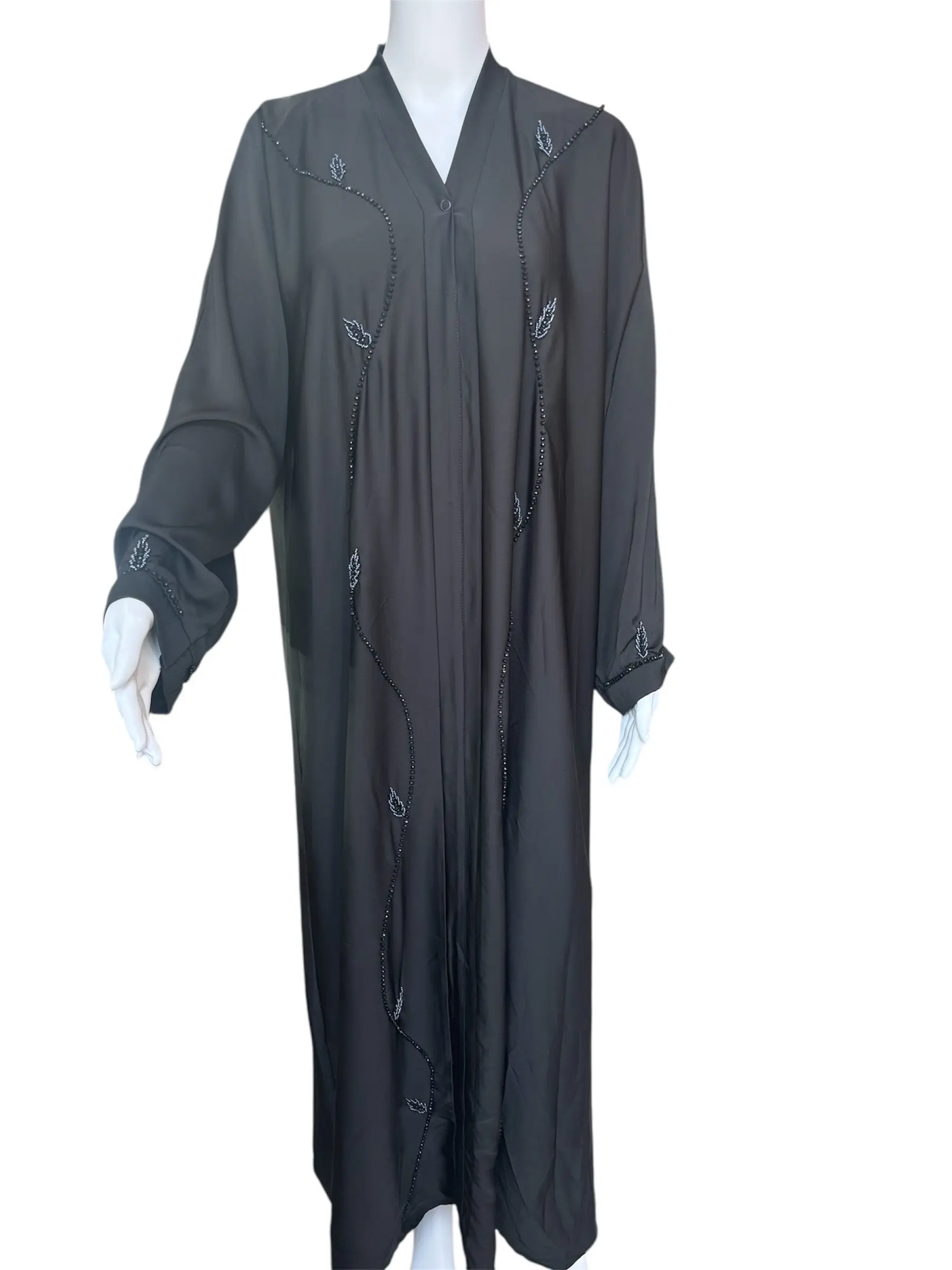 Abaya with leaf gems